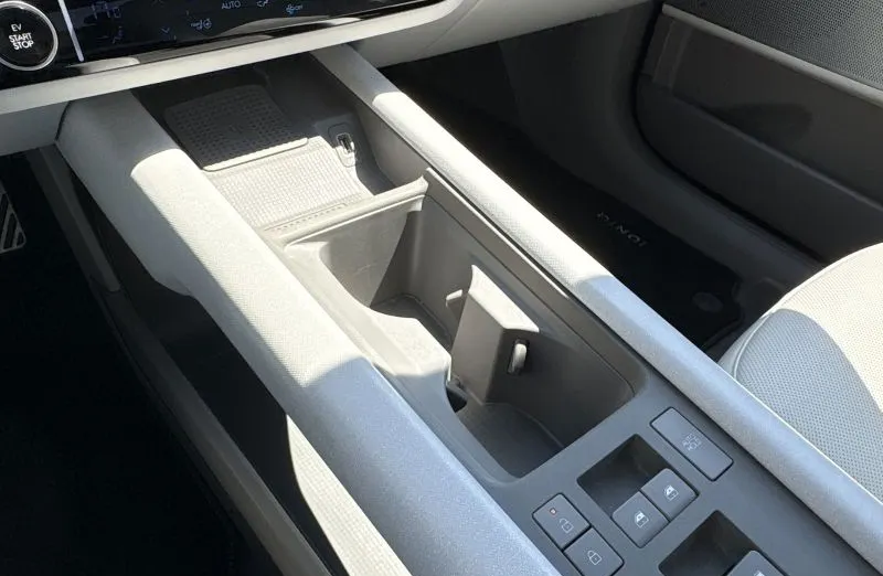 HYUNDAI Ioniq 6 Ioniq 6 77kWh Uniq