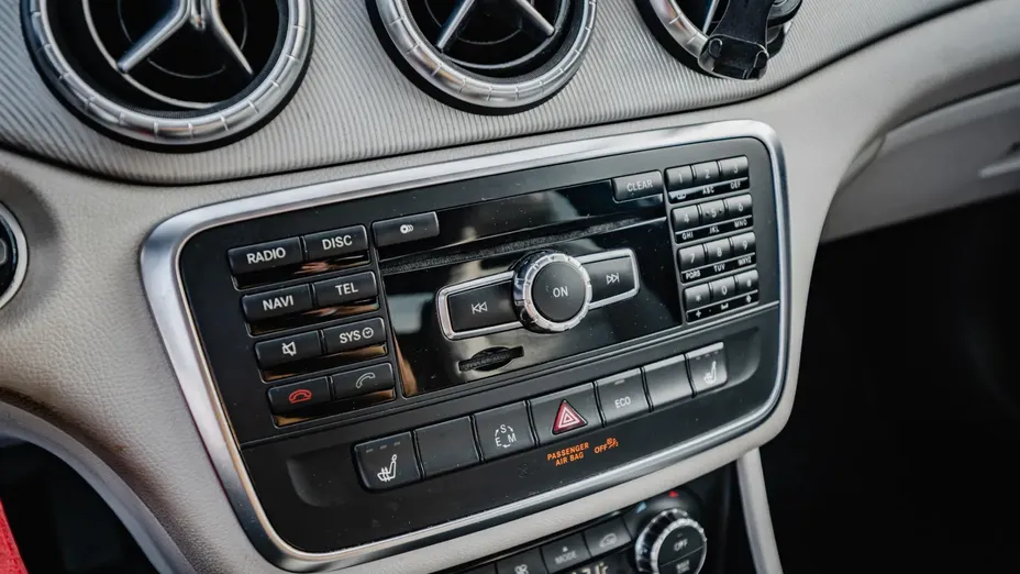 MERCEDES-BENZ CLA CLA 250 7G-DCT AMG Line