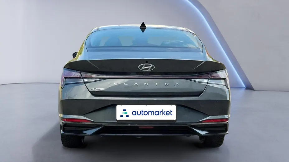 HYUNDAI Elantra Elantra 1.6 Smart CVT