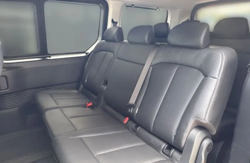 HYUNDAI Staria Staria 1.6 T-GDI HEV Smart VIP aut