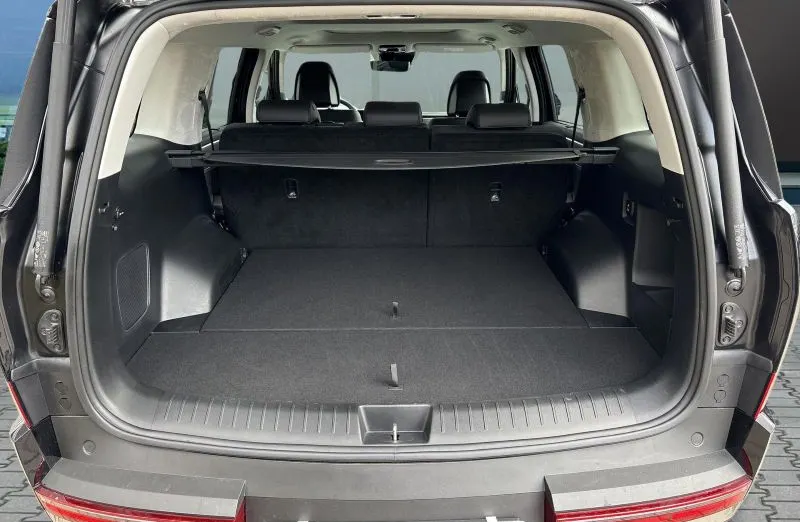 HYUNDAI Santa Fe Santa Fe 1.6 T-GDI HEV Platinum 4WD aut