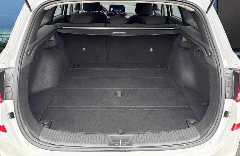 HYUNDAI i30 i30 1.5 DPI Pure