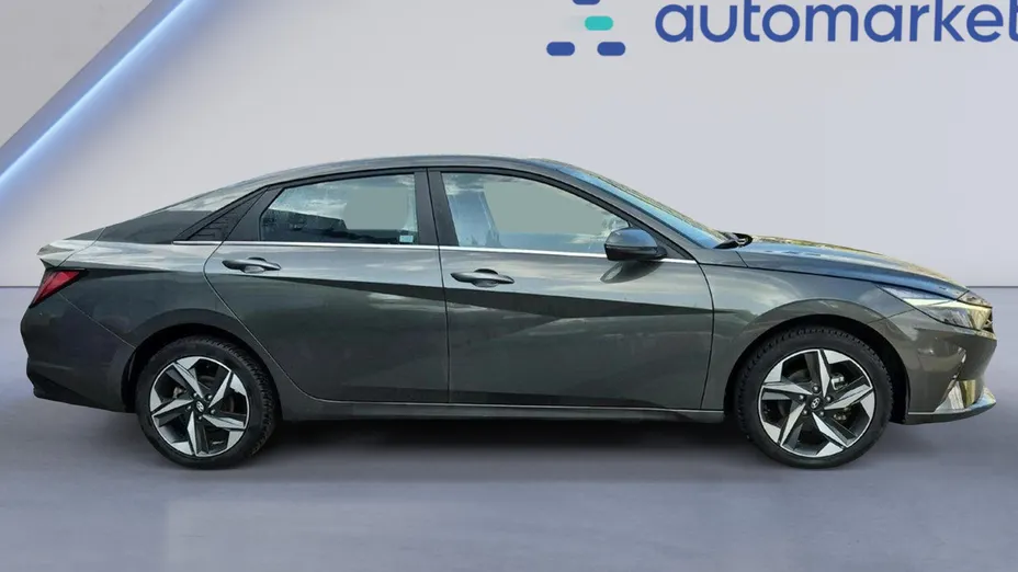 HYUNDAI Elantra Elantra 1.6 Smart CVT