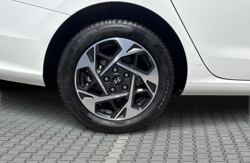 HYUNDAI i30 i30 1.5 T-GDI 48V Smart DCT