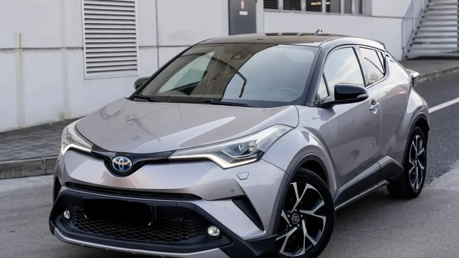 TOYOTA C-HR -