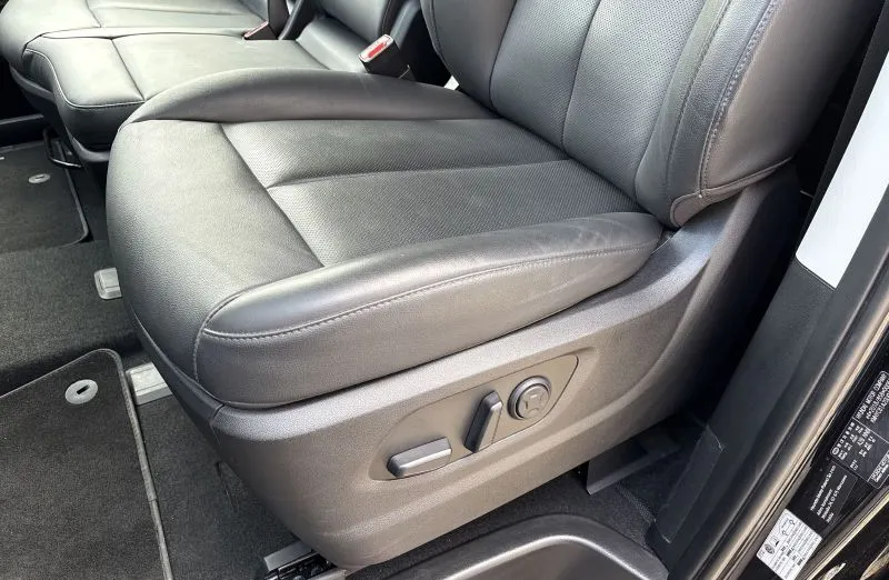 HYUNDAI Staria Staria 1.6 T-GDI HEV Smart VIP aut