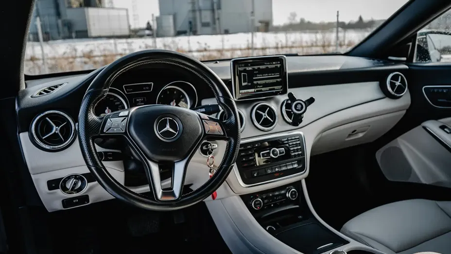 MERCEDES-BENZ CLA CLA 250 7G-DCT AMG Line