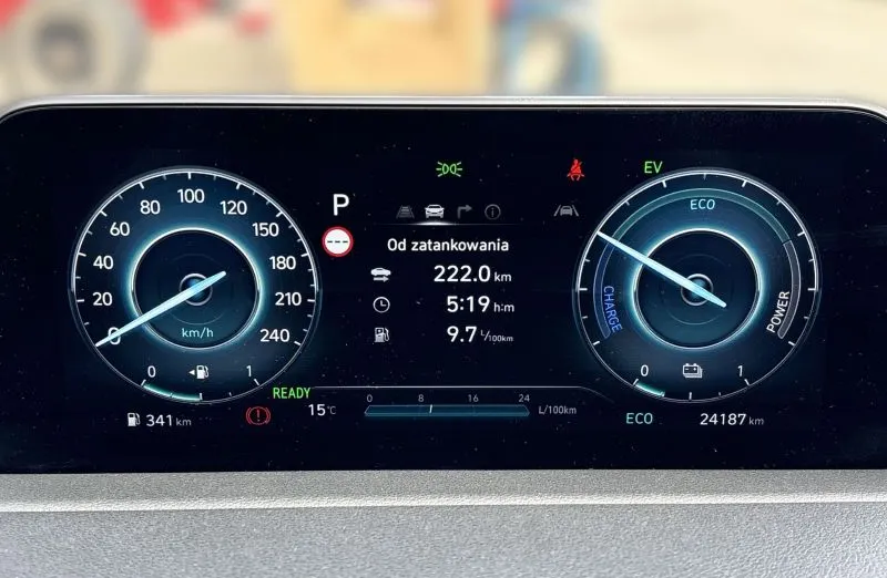HYUNDAI Staria Staria 1.6 T-GDI HEV Smart VIP aut