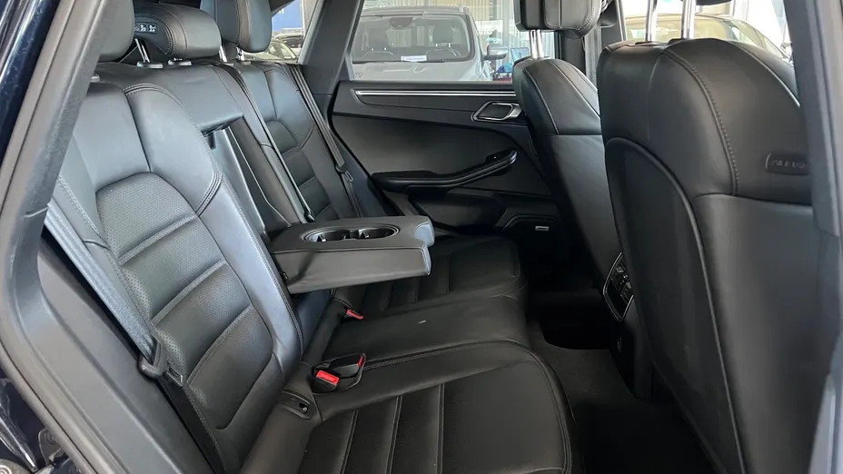 PORSCHE Macan Macan