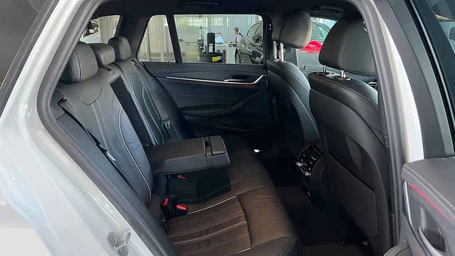 BMW Seria 5 520d mHEV Luxury Line aut