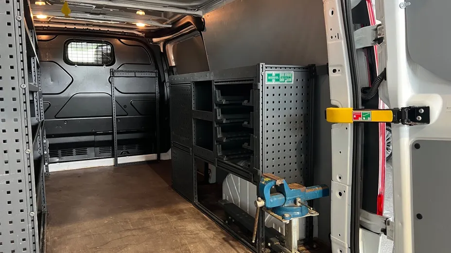 FORD Transit Custom Transit Custom 320 L2H1 Trend