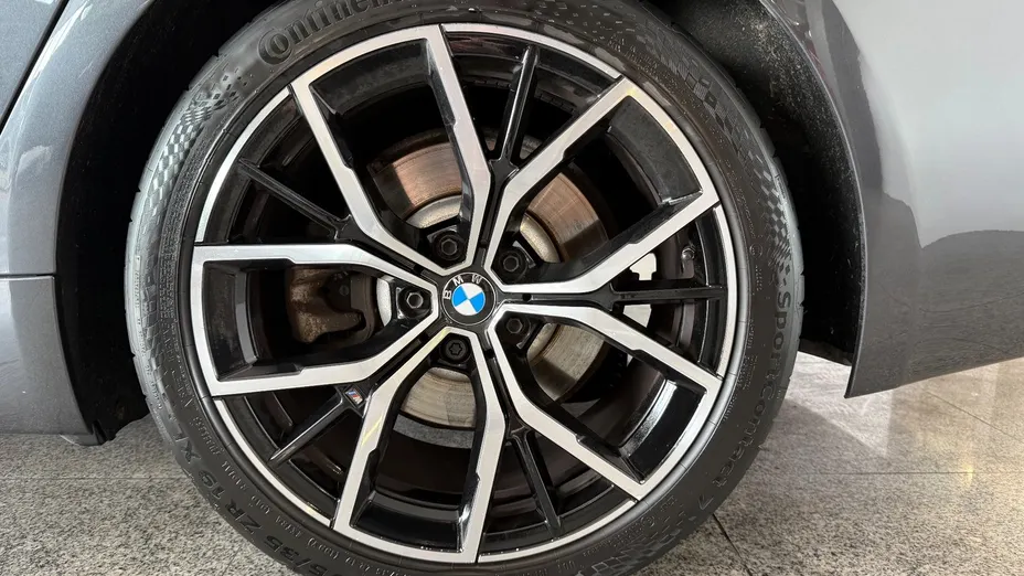 BMW Seria 5 520d M Sport sport-aut