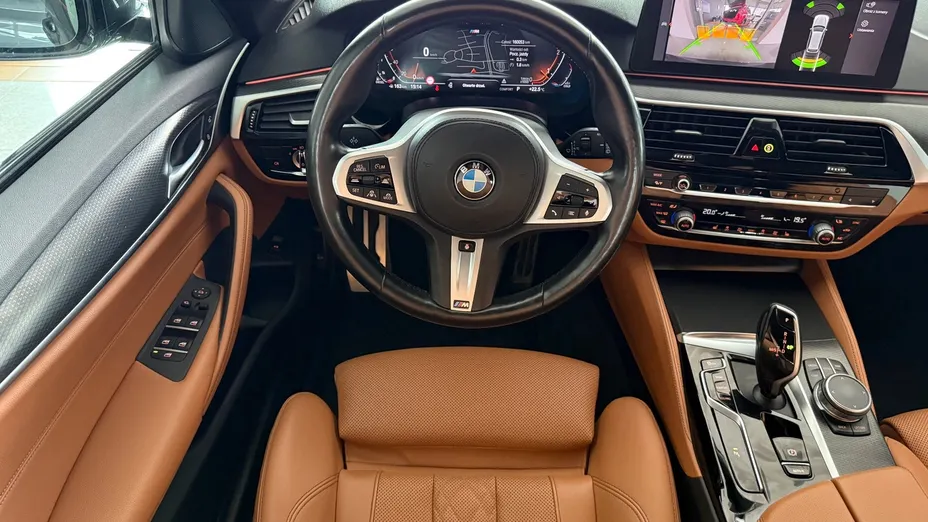 BMW Seria 5 520d M Sport sport-aut
