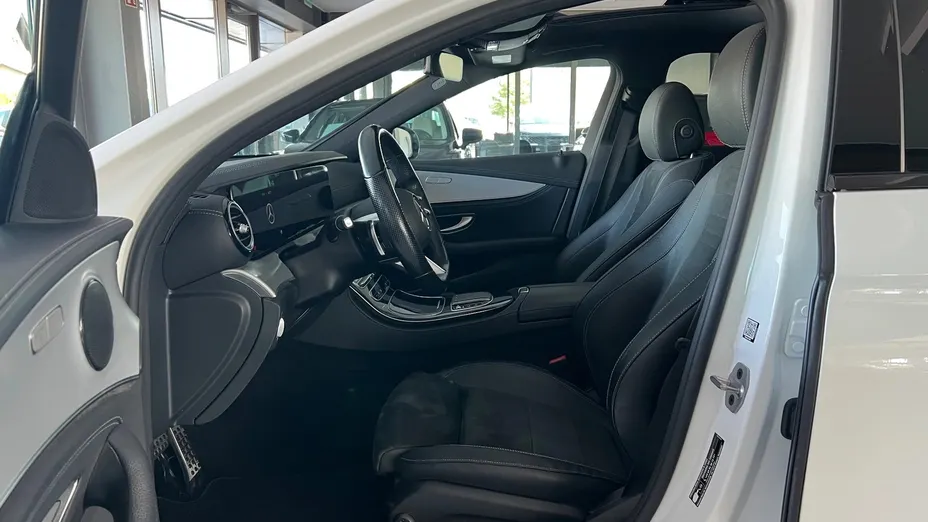 MERCEDES-BENZ E Klasa E 300 de AMG