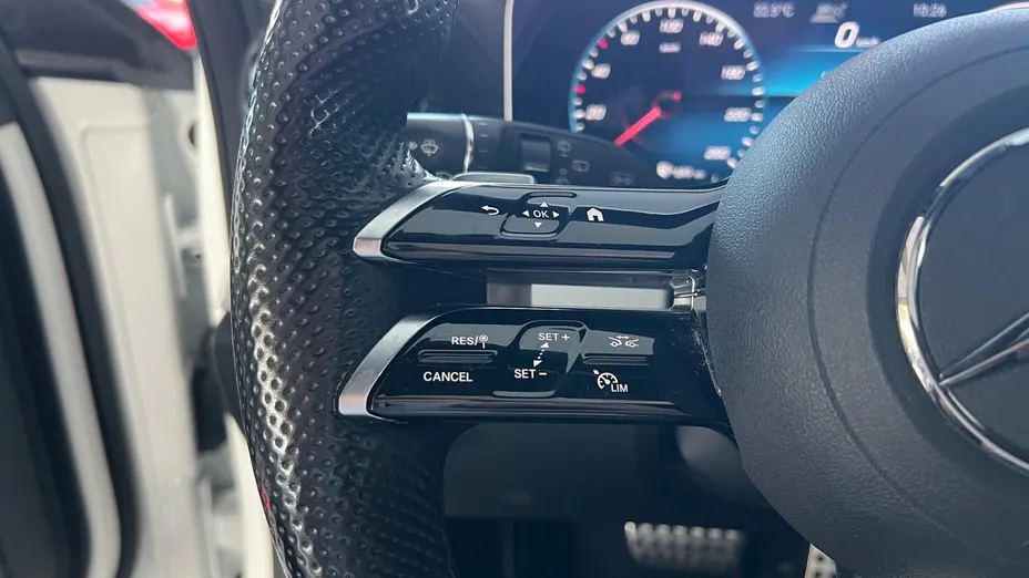 MERCEDES-BENZ E Klasa E 300 de AMG