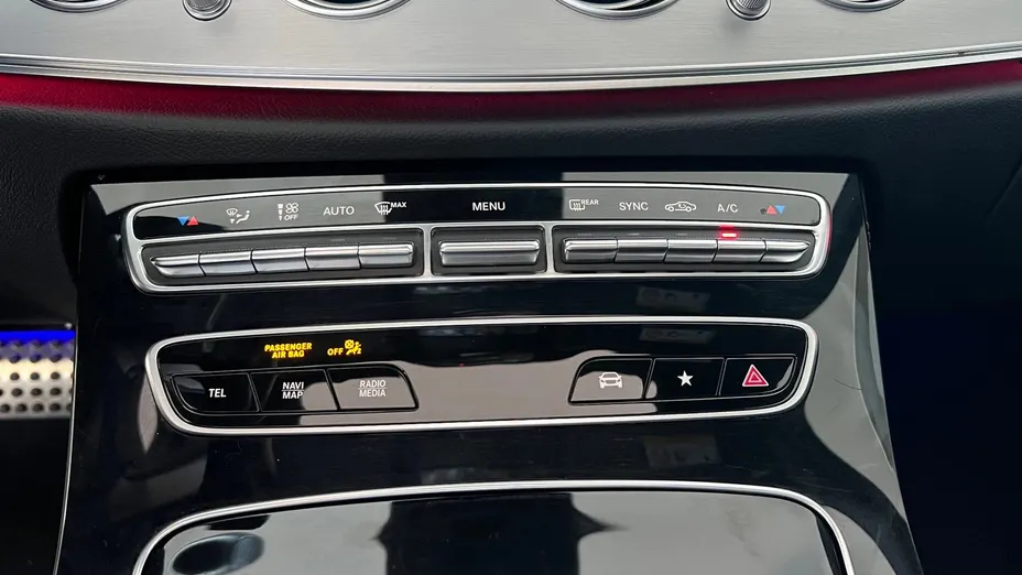 MERCEDES-BENZ E Klasa E 300 de AMG