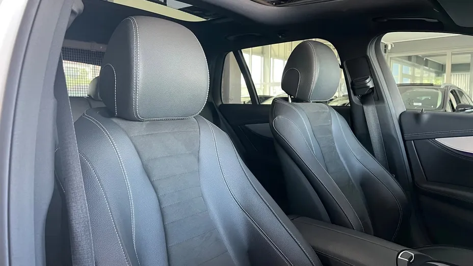 MERCEDES-BENZ E Klasa E 300 de AMG