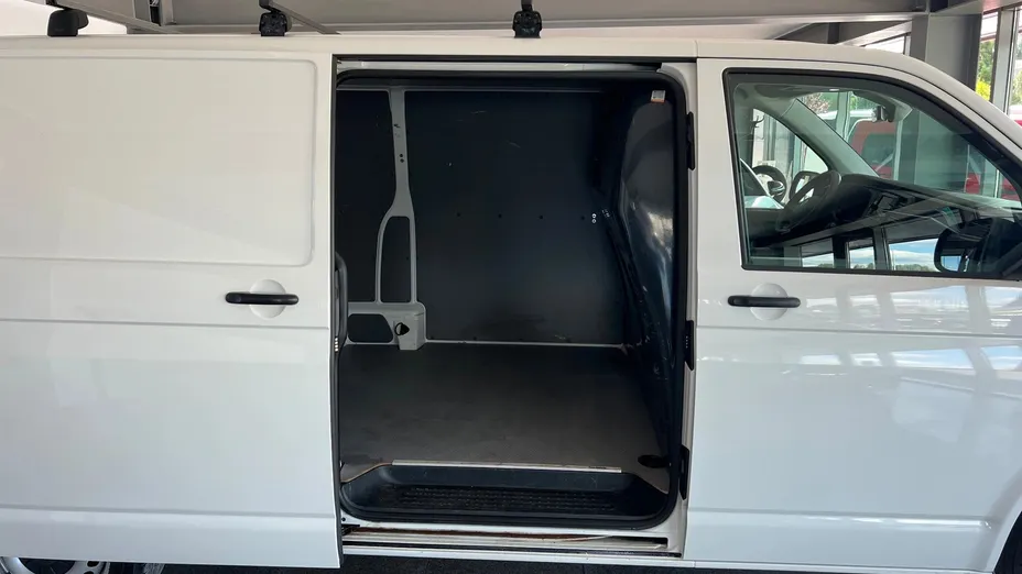 VOLKSWAGEN Transporter Transporter T6.1 TDI L2H1 Plus Trendline