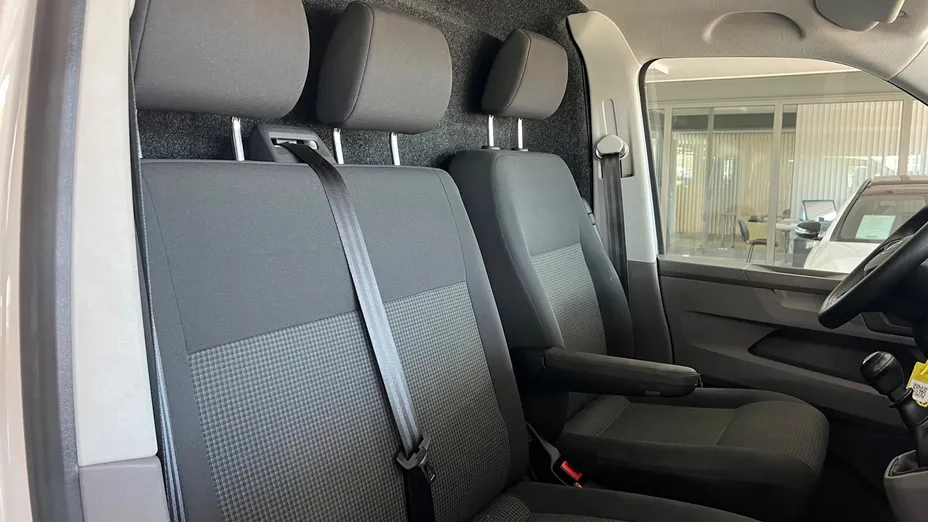 VOLKSWAGEN Transporter Transporter T6.1 TDI L2H1 Plus Trendline