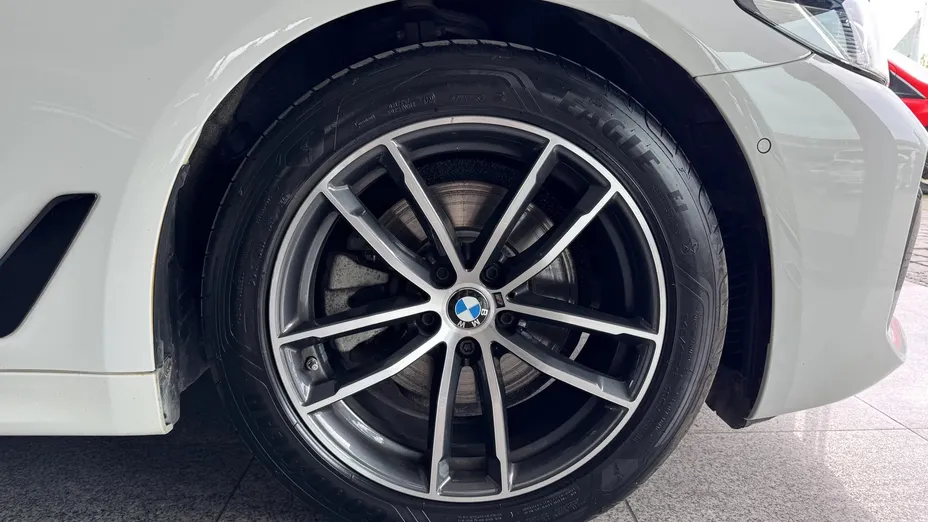 BMW Seria 5 520d xDrive mHEV M Sport sport-aut