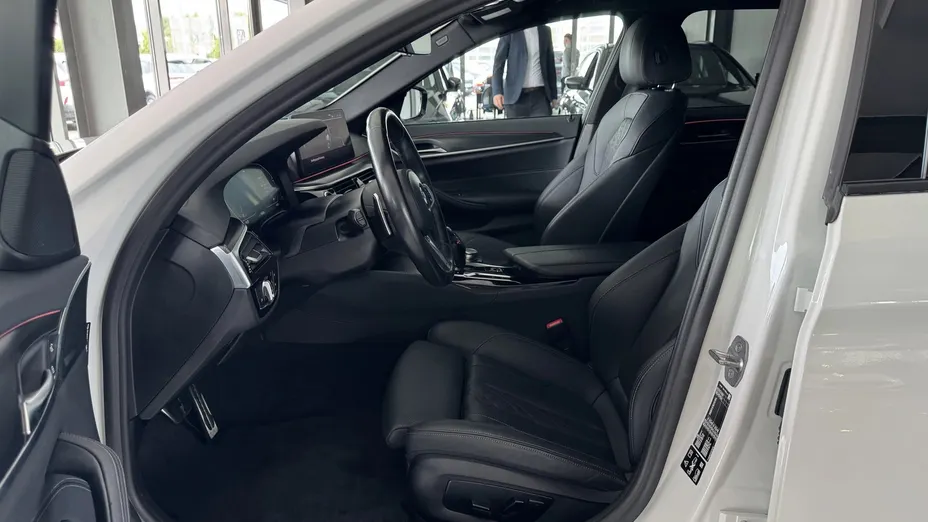 BMW Seria 5 520d xDrive mHEV M Sport sport-aut