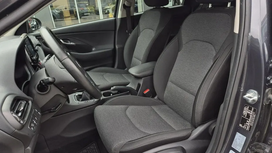 HYUNDAI i30 i30 1.0 T-GDI Smart