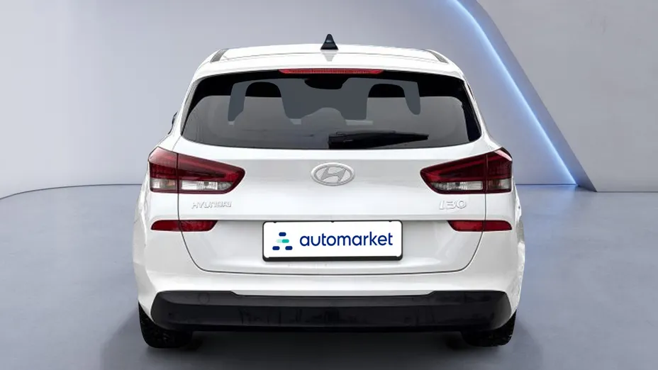 HYUNDAI i30 i30 1.5 DPI Pure