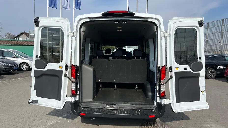 FORD Transit Transit Kombi 330 L2H2 Trend Aut.