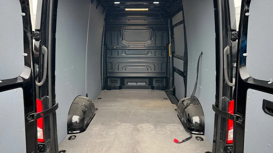 VOLKSWAGEN Crafter Crafter 35 BiTDI Aut.