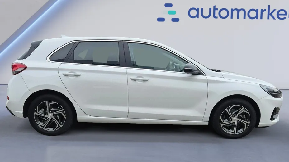 HYUNDAI i30 i30 1.0 T-GDI Smart