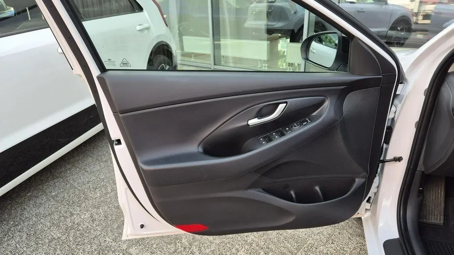 HYUNDAI i30 i30 1.0 T-GDI Smart