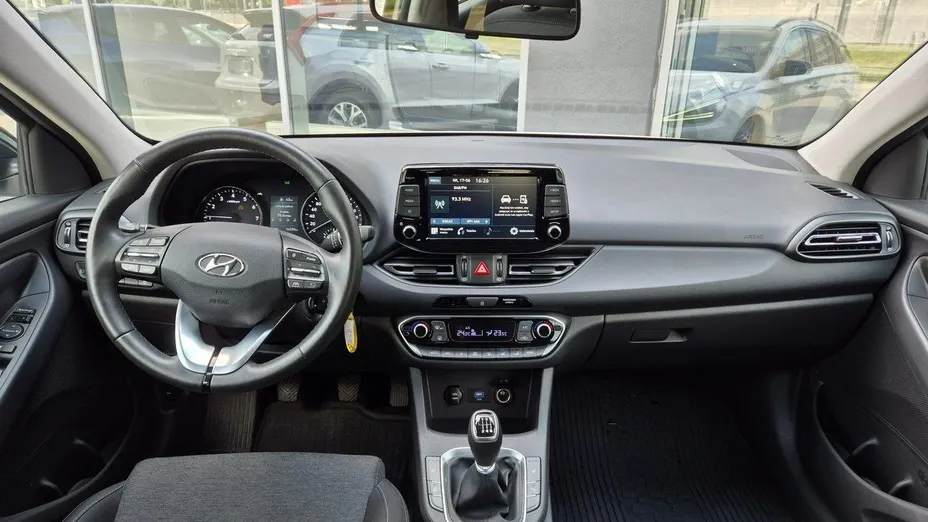 HYUNDAI i30 i30 1.0 T-GDI Smart