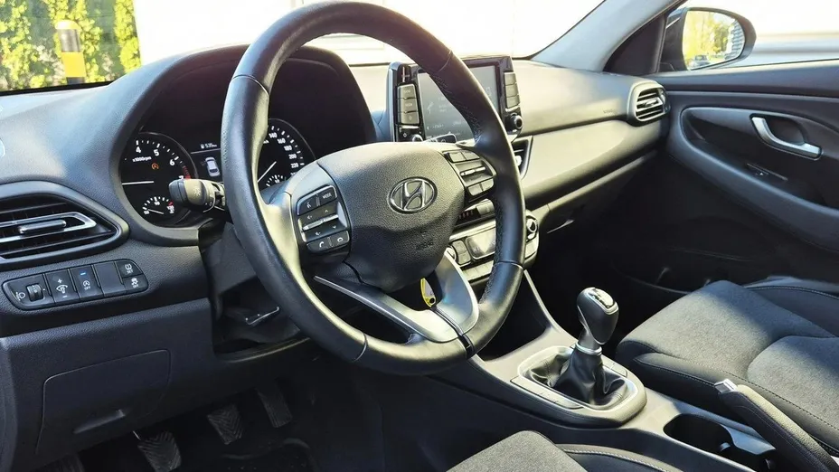 HYUNDAI i30 i30 1.0 T-GDI Smart