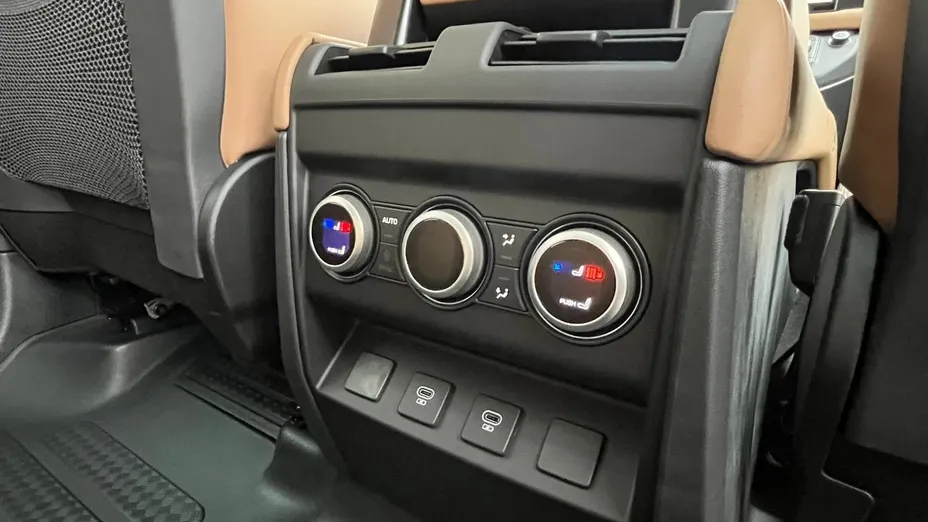 LAND ROVER Defender Defender 110 3.0 D250 mHEV X-Dynamic HSE