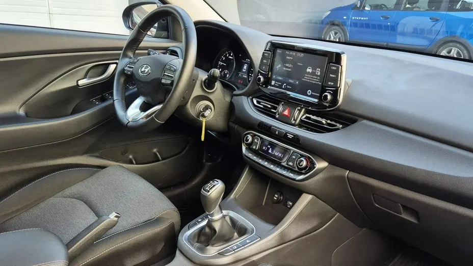 HYUNDAI i30 i30 1.0 T-GDI Smart