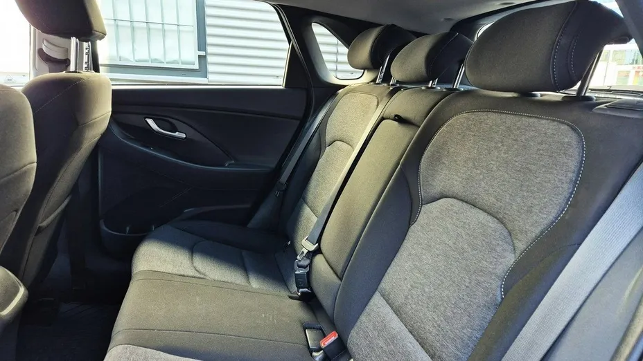 HYUNDAI i30 i30 1.0 T-GDI Smart