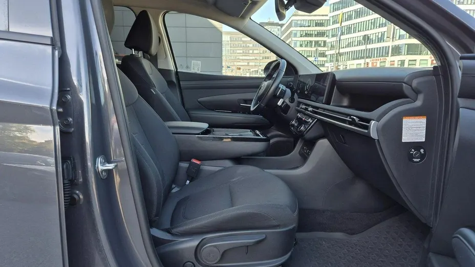 HYUNDAI Tucson Tucson 1.6 T-GDi HEV Smart 2WD aut