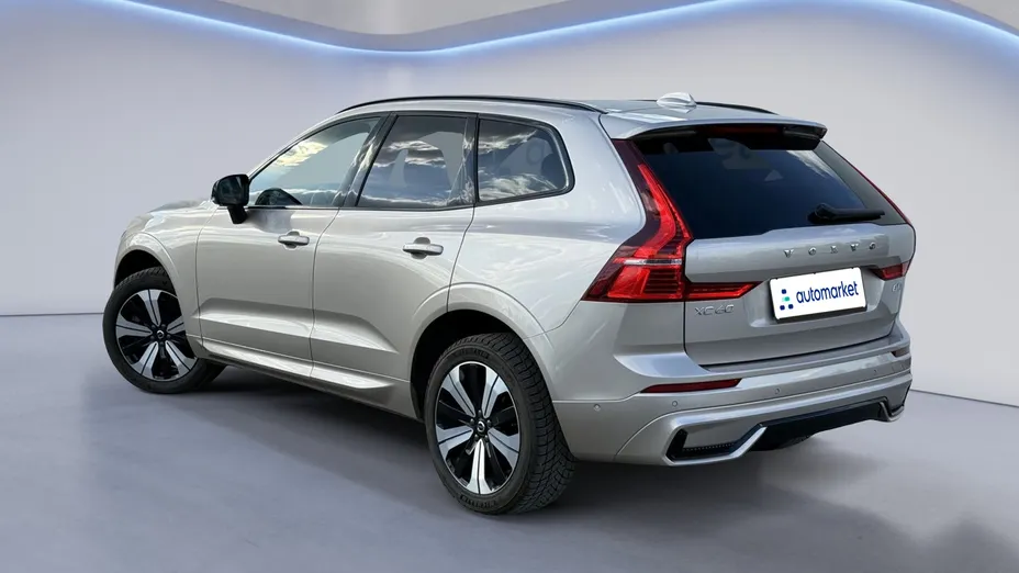 VOLVO XC60 XC60 B4 D AWD Plus Dark aut