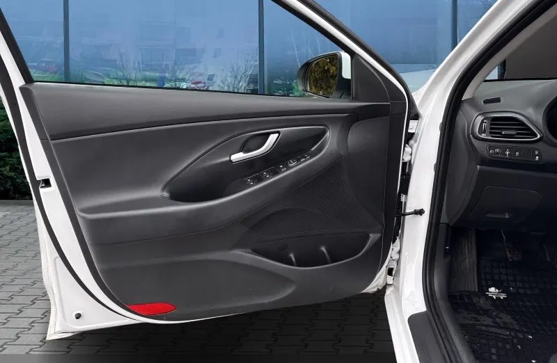 HYUNDAI i30 i30 1.5 DPI Pure