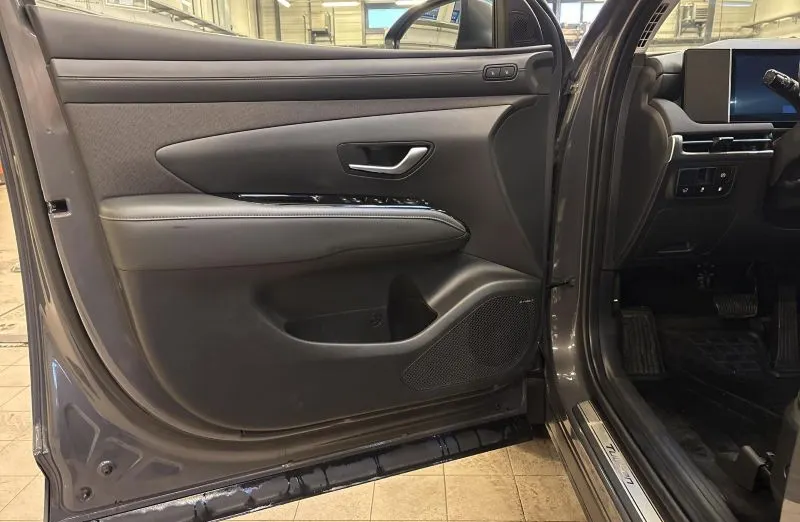 HYUNDAI Tucson Tucson 1.6 T-GDi PHEV Platinum 4WD aut