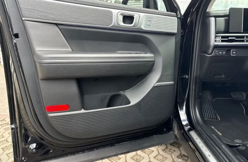 HYUNDAI Santa Fe Santa Fe 1.6 T-GDI HEV Platinum 4WD aut