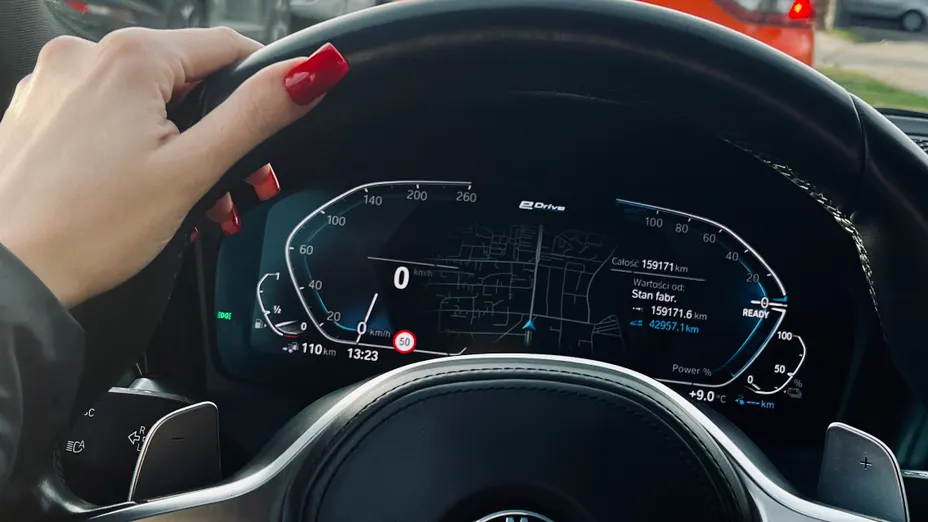 BMW Seria 3 330e M Sport sport-aut