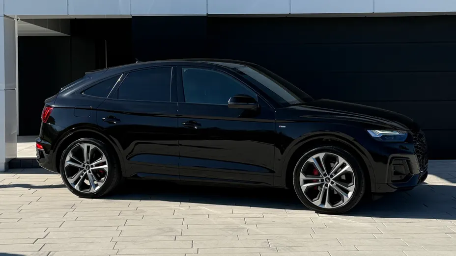AUDI Q5 Sportback -