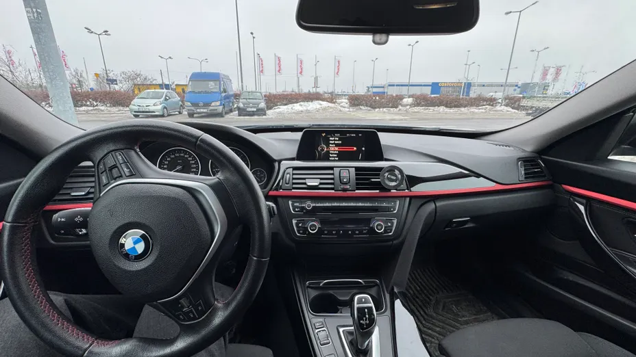 BMW Seria 3 Gran Turismo 320i xDrive Sport Line