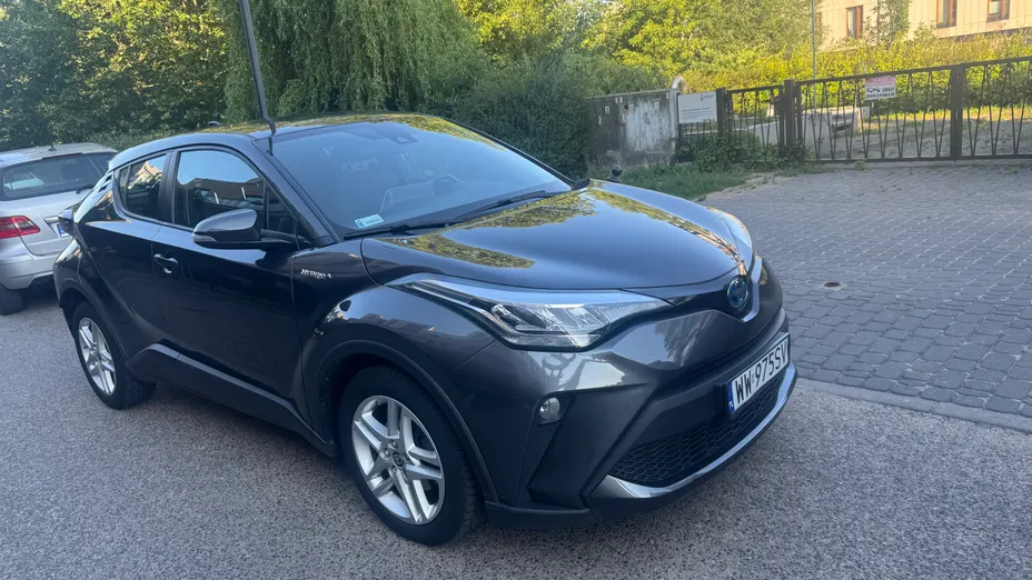 TOYOTA C-HR -