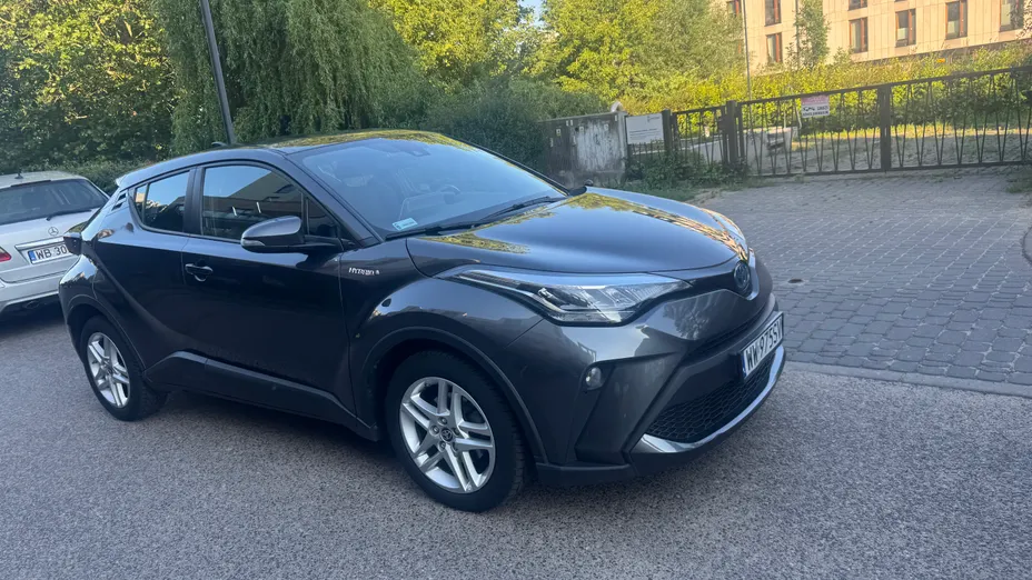 TOYOTA C-HR -