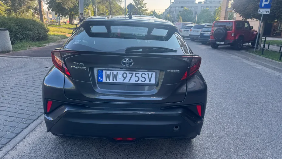 TOYOTA C-HR -