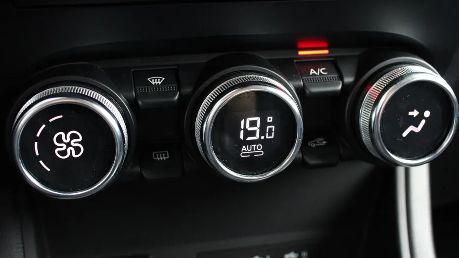 RENAULT Captur Captur 1.3 TCe mHEV Techno EDC