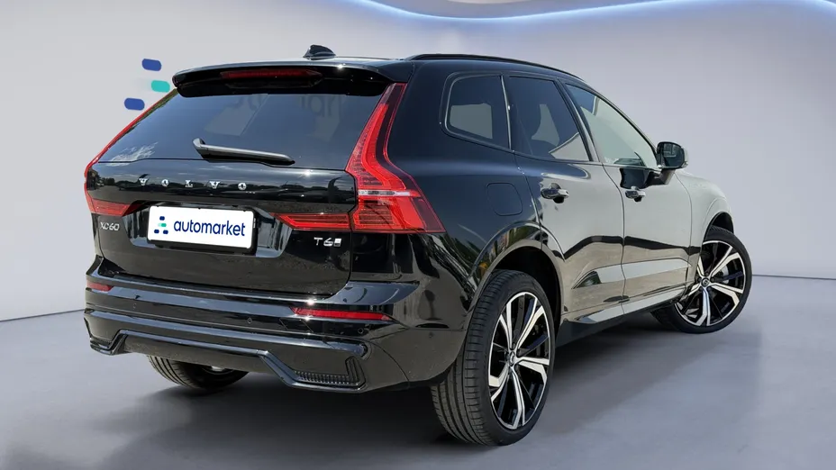 VOLVO XC60 XC60 T6 Plug-In Hybrid AWD Plus Dark aut
