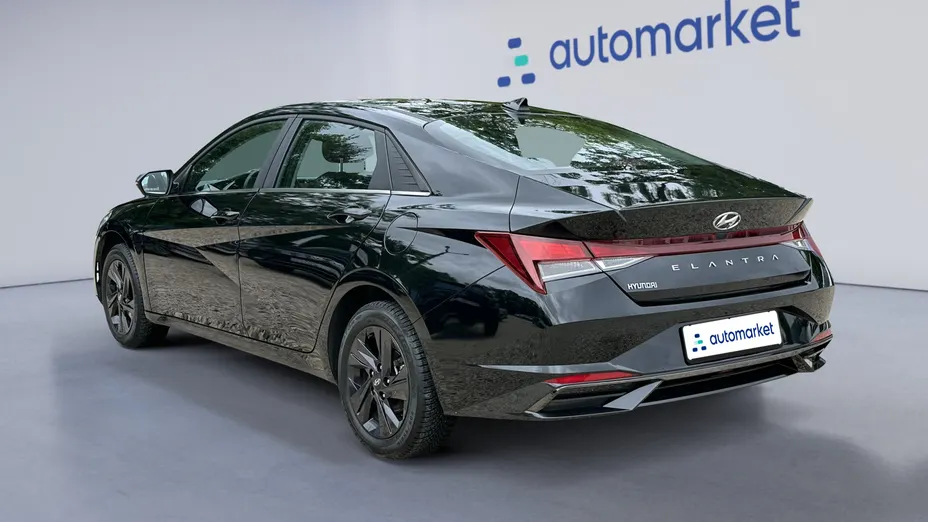 HYUNDAI Elantra Elantra 1.6 Smart CVT
